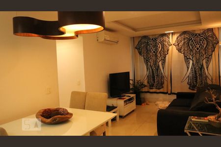 Detalhe Sala  de apartamento à venda com 3 quartos, 110m² em Icaraí, Niterói