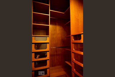 Apartamento à venda com 125m², 3 quartos e 2 vagasCloset