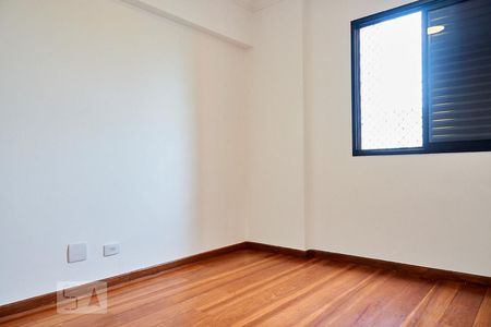 Apartamento à venda com 125m², 3 quartos e 2 vagasQuarto 2