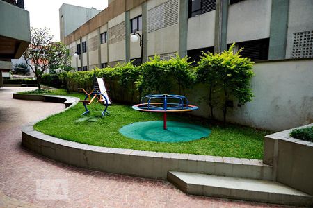 Apartamento à venda com 125m², 3 quartos e 2 vagasÁrea Comum - Playground