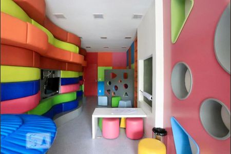 Apartamento à venda com 75m², 2 quartos e 1 vaga Apartamento à venda com 75m², 2 quartos e 1 vagaÁrea comum