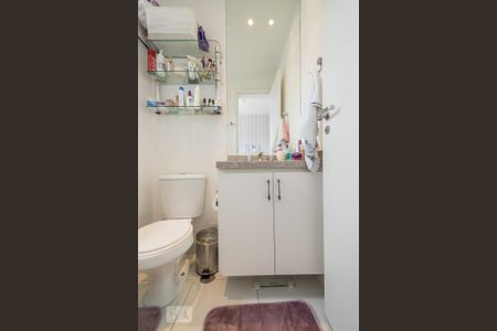 Apartamento à venda com 75m², 2 quartos e 1 vaga Apartamento à venda com 75m², 2 quartos e 1 vagaBanheiro Suíte 1