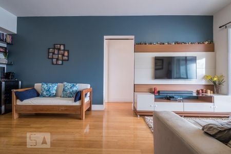 Apartamento à venda com 75m², 2 quartos e 1 vaga Apartamento à venda com 75m², 2 quartos e 1 vagaSala