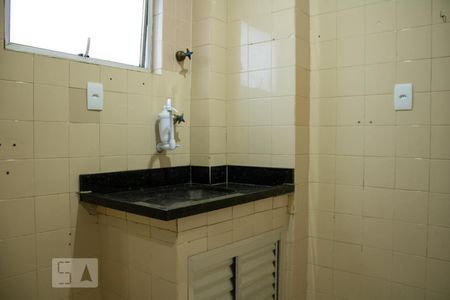 Cozinha de kitnet/studio para alugar com 1 quarto, 25m² em Liberdade, São Paulo