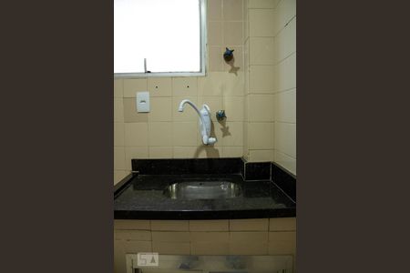 Cozinha de kitnet/studio para alugar com 1 quarto, 25m² em Liberdade, São Paulo