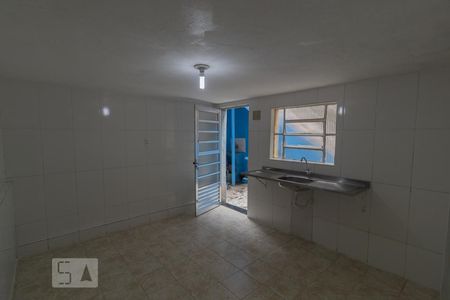 Cozinha de casa para alugar com 1 quarto, 35m² em Vila Trabalhista, Guarulhos