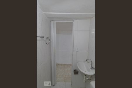 Banheiro de casa para alugar com 1 quarto, 35m² em Vila Trabalhista, Guarulhos