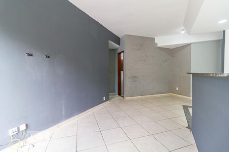 Sala de Apartamento com 2 quartos, 65m² Curicica