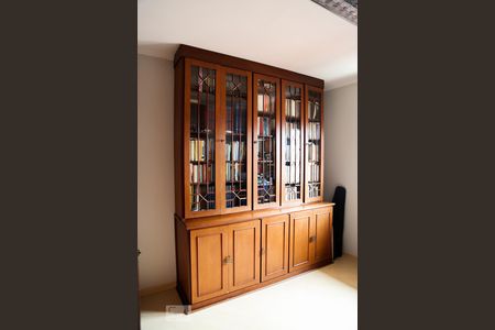 Casa à venda com 260m², 4 quartos e 3 vagas Casa à venda com 260m², 4 quartos e 3 vagasQuarto 1