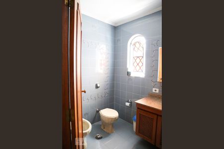 Casa à venda com 260m², 4 quartos e 3 vagas Casa à venda com 260m², 4 quartos e 3 vagasBanheiro 1