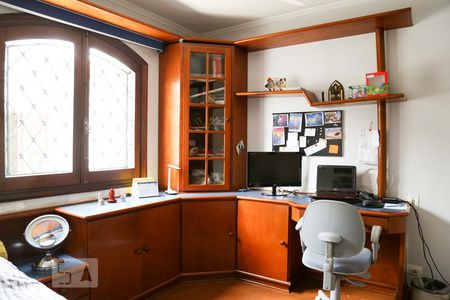 Casa à venda com 260m², 4 quartos e 3 vagas Casa à venda com 260m², 4 quartos e 3 vagasQuarto 3