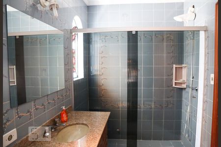 Casa à venda com 260m², 4 quartos e 3 vagas Casa à venda com 260m², 4 quartos e 3 vagasBanheiro 1