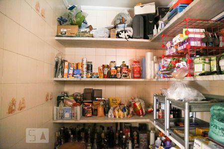 Casa à venda com 260m², 4 quartos e 3 vagas Casa à venda com 260m², 4 quartos e 3 vagasDespensa