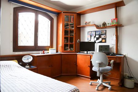 Casa à venda com 260m², 4 quartos e 3 vagas Casa à venda com 260m², 4 quartos e 3 vagasQuarto 3