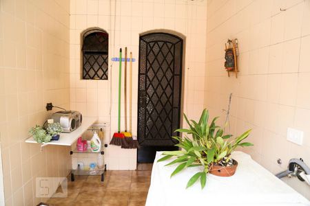 Casa à venda com 260m², 4 quartos e 3 vagas Casa à venda com 260m², 4 quartos e 3 vagasLavanderia