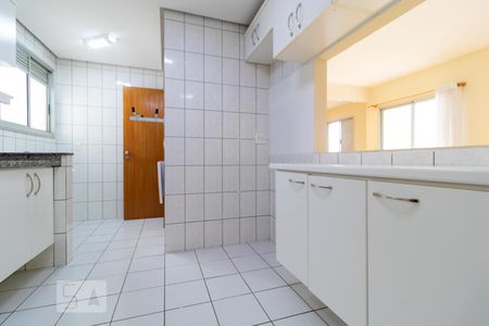 Apartamento à venda com 101m², 2 quartos e 2 vagasCozinha