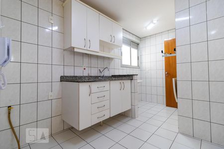 Apartamento à venda com 101m², 2 quartos e 2 vagasCozinha