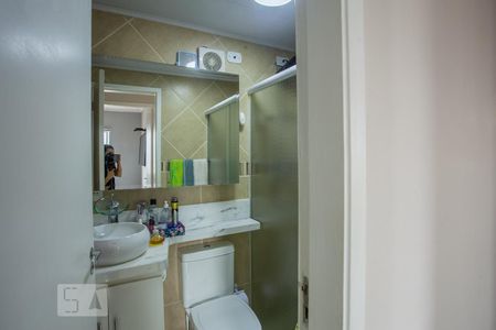 Banheiro de apartamento à venda com 2 quartos, 52m² em Vila Palmeiras, São Paulo