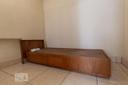 Apartamento para alugar com 70m², 2 quartos e sem vagaEdícola - Quarto