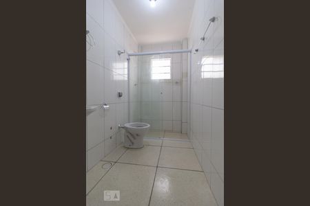 Apartamento para alugar com 70m², 2 quartos e sem vagaBanheiro