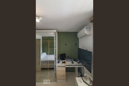 Apartamento à venda com 105m², 3 quartos e 2 vagasQuarto 2