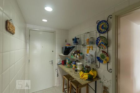 Apartamento à venda com 105m², 3 quartos e 2 vagasCozinha