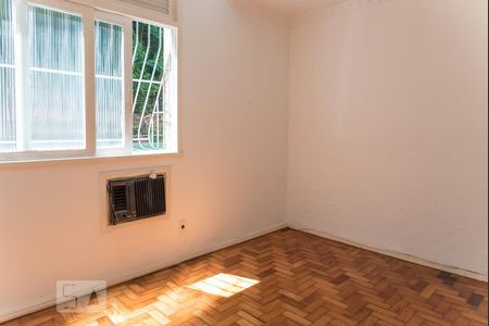 Quarto 1 de apartamento à venda com 2 quartos, 65m² em Tijuca, Rio de Janeiro