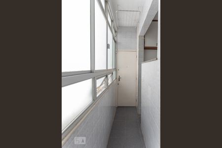 Apartamento à venda com 65m², 2 quartos e 1 vagaÁrea de Serviço