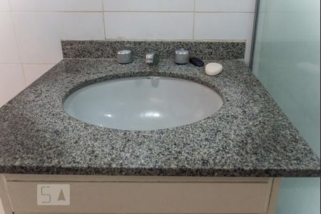 Apartamento à venda com 65m², 2 quartos e 1 vagaBanheiro - Pia 