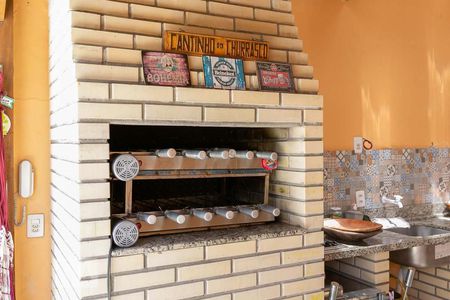 Casa à venda com 220m², 4 quartos e 3 vagasChurrasqueira