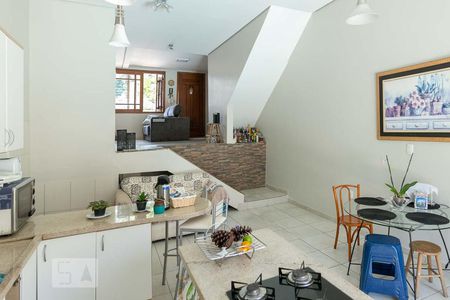 Casa à venda com 220m², 4 quartos e 3 vagasCozinha