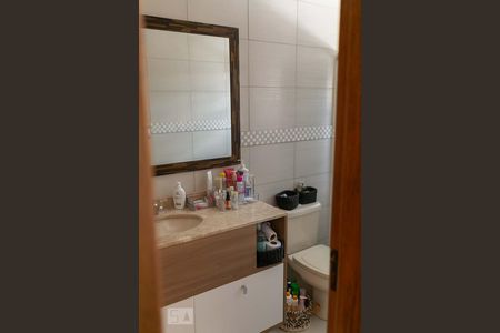 Casa à venda com 220m², 4 quartos e 3 vagasBanheiro da Suíte