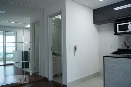 Sala de apartamento para alugar com 1 quarto, 43m² em Jardim Aeroporto, São Paulo