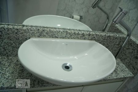 Pia do Lavabo de apartamento para alugar com 1 quarto, 43m² em Jardim Aeroporto, São Paulo