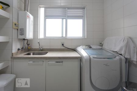 Apartamento à venda com 275m², 4 quartos e 3 vagas Apartamento à venda com 275m², 4 quartos e 3 vagasÁrea de Serviço