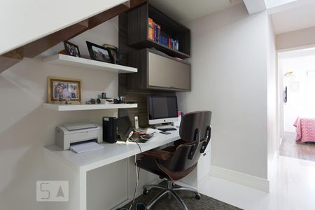 Escritório de apartamento à venda com 4 quartos, 275m² em Jardim das Vertentes, São Paulo