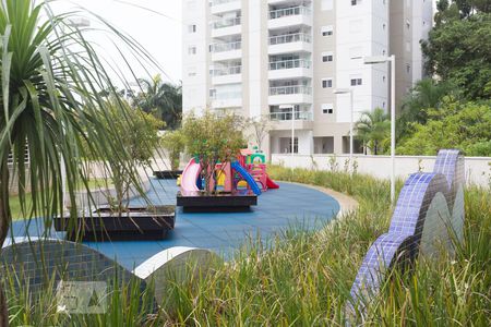 Apartamento à venda com 275m², 4 quartos e 3 vagas Apartamento à venda com 275m², 4 quartos e 3 vagasÁrea Comum - Playground