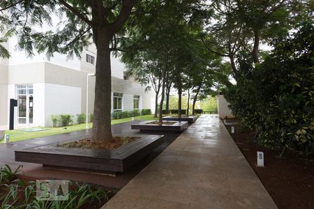 Apartamento à venda com 275m², 4 quartos e 3 vagas Apartamento à venda com 275m², 4 quartos e 3 vagasÁrea comum