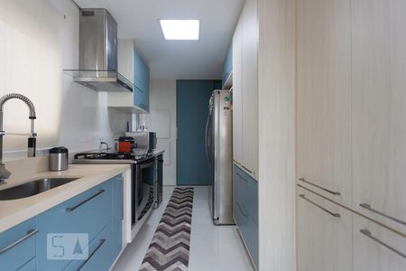 Apartamento à venda com 275m², 4 quartos e 3 vagas Apartamento à venda com 275m², 4 quartos e 3 vagasCozinha