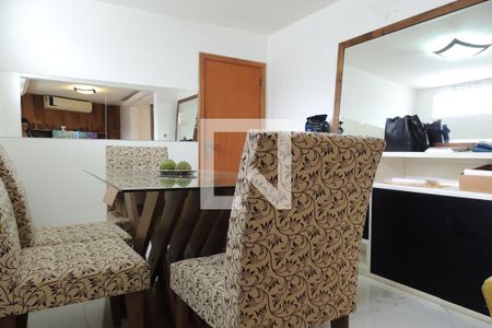 Casa de condomínio à venda com 200m², 2 quartos e 3 vagasSala de Jantar