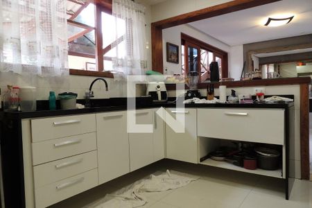 Casa de condomínio à venda com 200m², 2 quartos e 3 vagasCozinha 