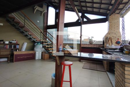 Casa de condomínio à venda com 200m², 2 quartos e 3 vagasTerraço