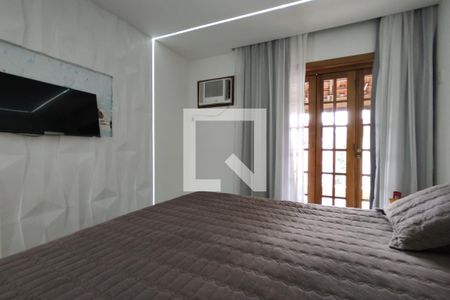 Casa de condomínio à venda com 200m², 2 quartos e 3 vagasQuarto Suíte