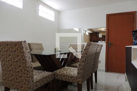 Casa de condomínio à venda com 200m², 2 quartos e 3 vagasSala de Jantar