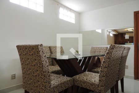 Casa de condomínio à venda com 200m², 2 quartos e 3 vagasSala de Jantar