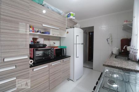 Casa à venda com 200m², 4 quartos e 3 vagas Casa à venda com 200m², 4 quartos e 3 vagasCozinha