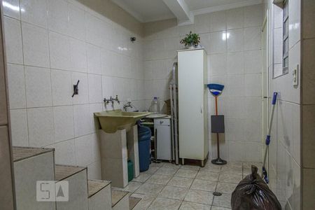 Casa à venda com 330m², 3 quartos e 2 vagasÁrea de Serviço