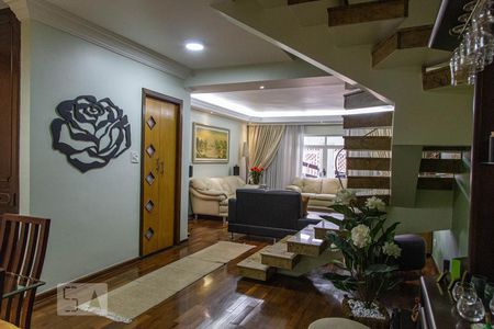 Sala de casa à venda com 3 quartos, 330m² em Vila Prudente, São Paulo