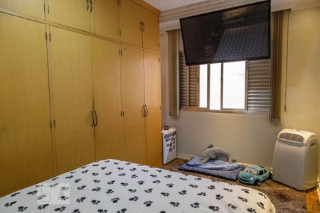 Casa à venda com 330m², 3 quartos e 2 vagasQuarto Suíte 2