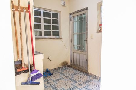 Casa à venda com 330m², 3 quartos e 2 vagasQuintal